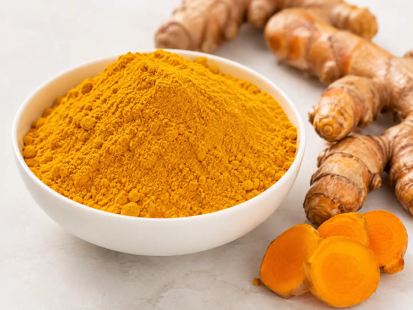natural extracted turmeric powder exporter from india